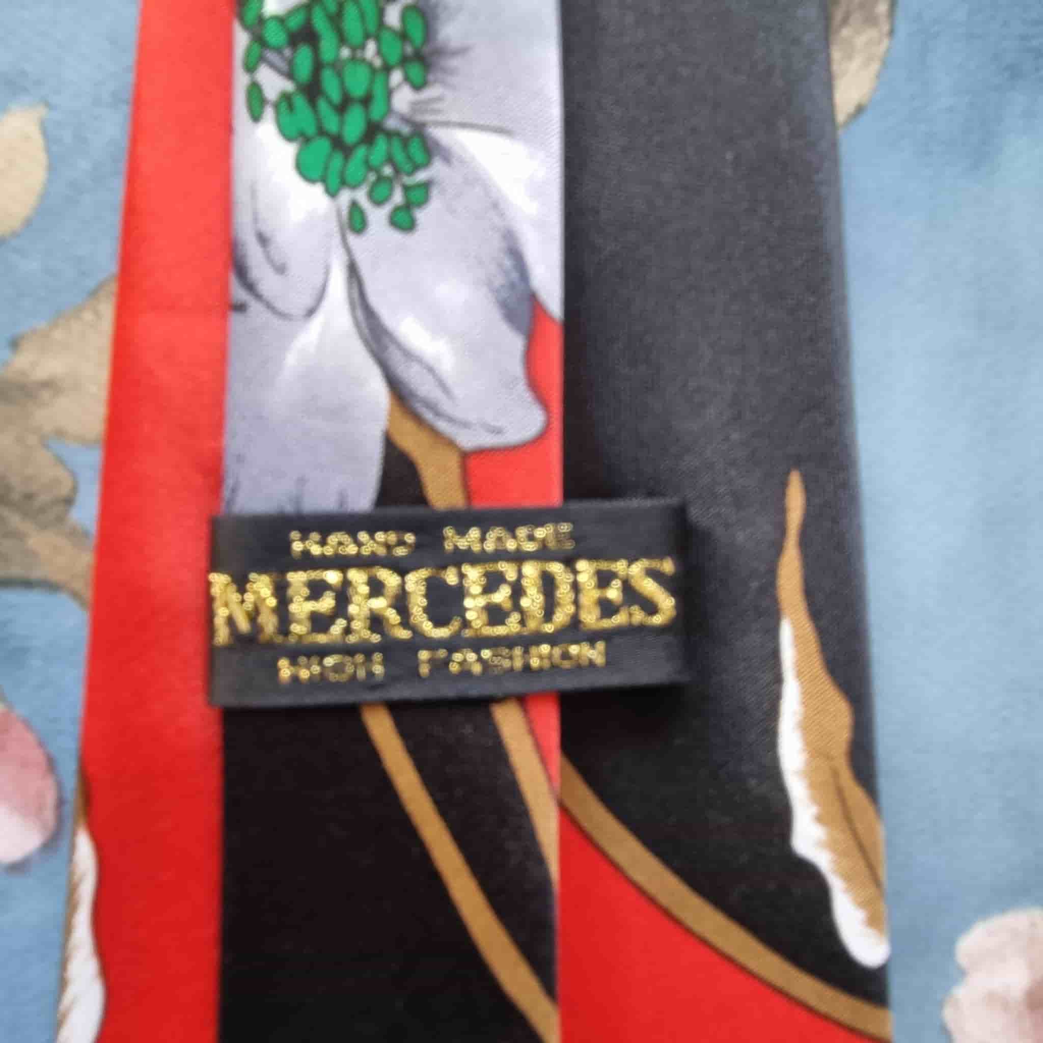 Mercedes High Fashion röd, svart, grå slips