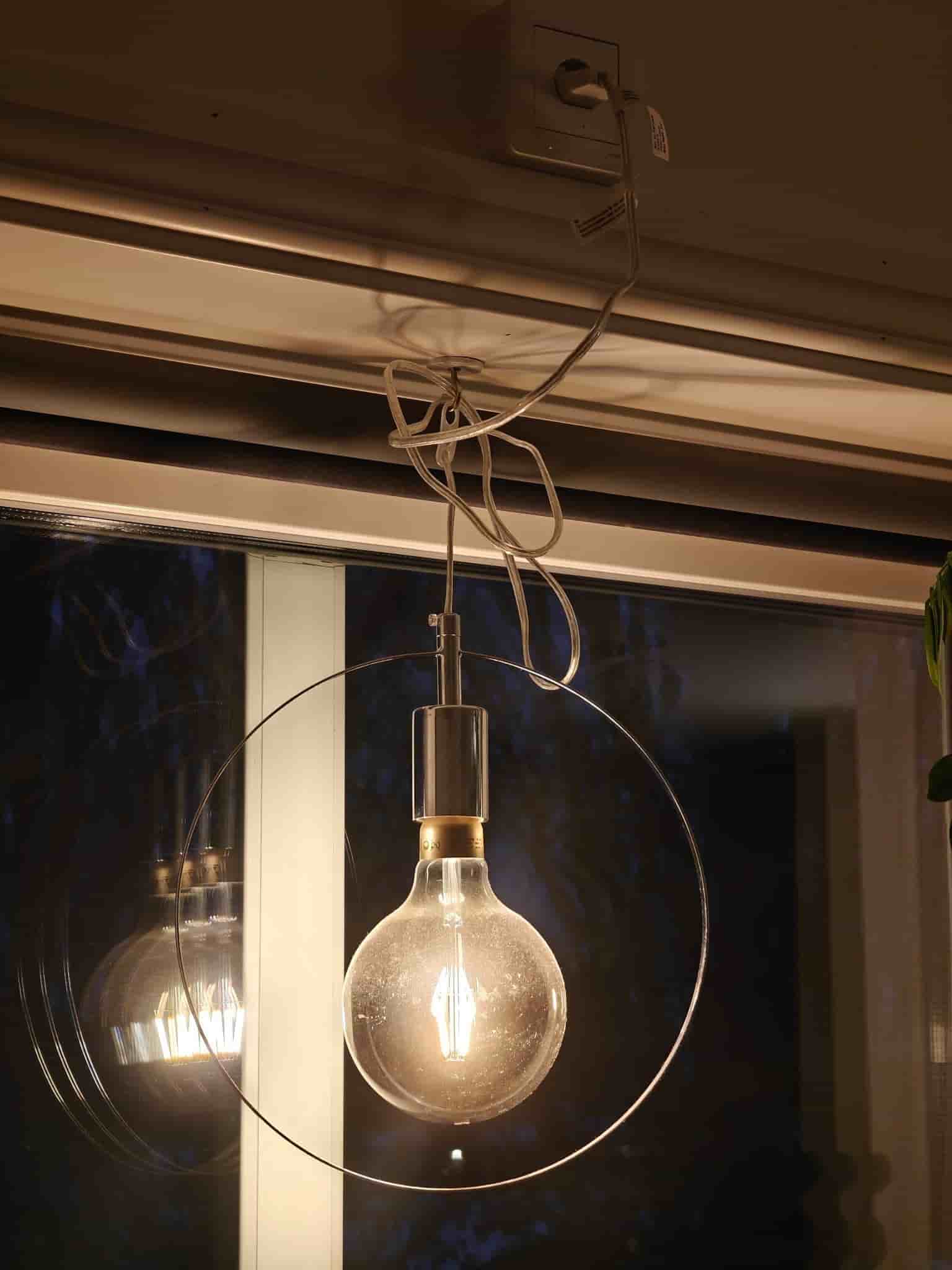 SPARTAN RINGO F5730K Fönsterlampa med E27 sockel