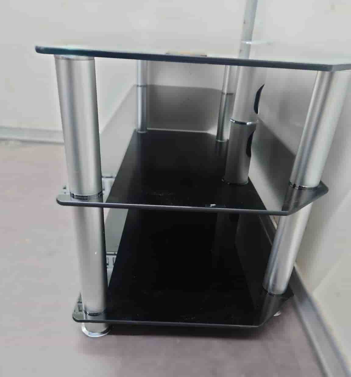 TV-bänk / mediabänk i glas – Multibrackets 120*45*50