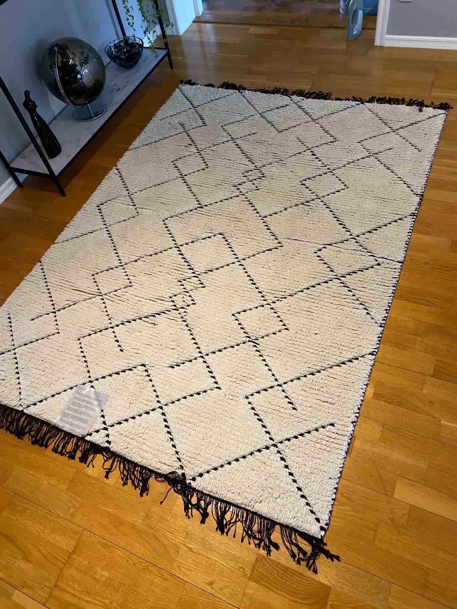 (NY) Torun handknuten matta i ull 140x200