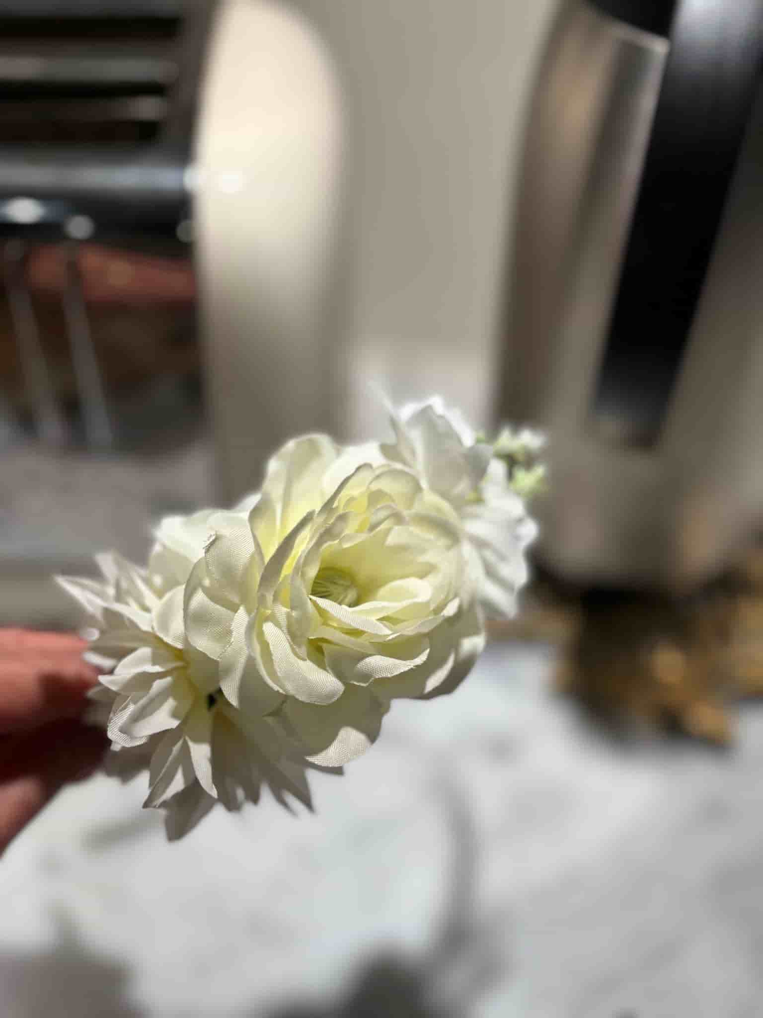 Superfina diadem med blommor i olika färger, ny!