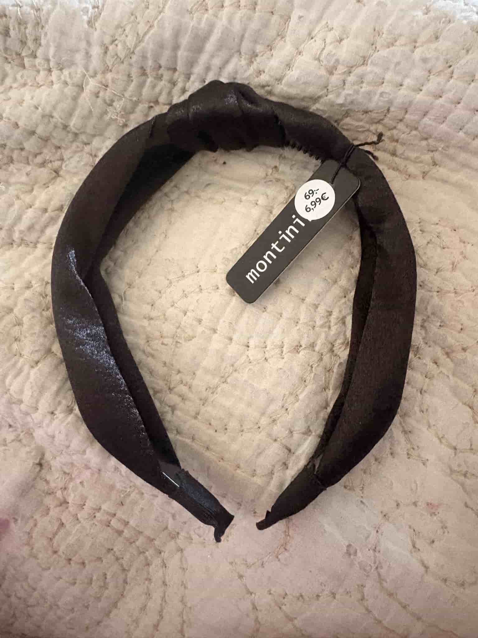 Montini svart hårband från Ur&Penn