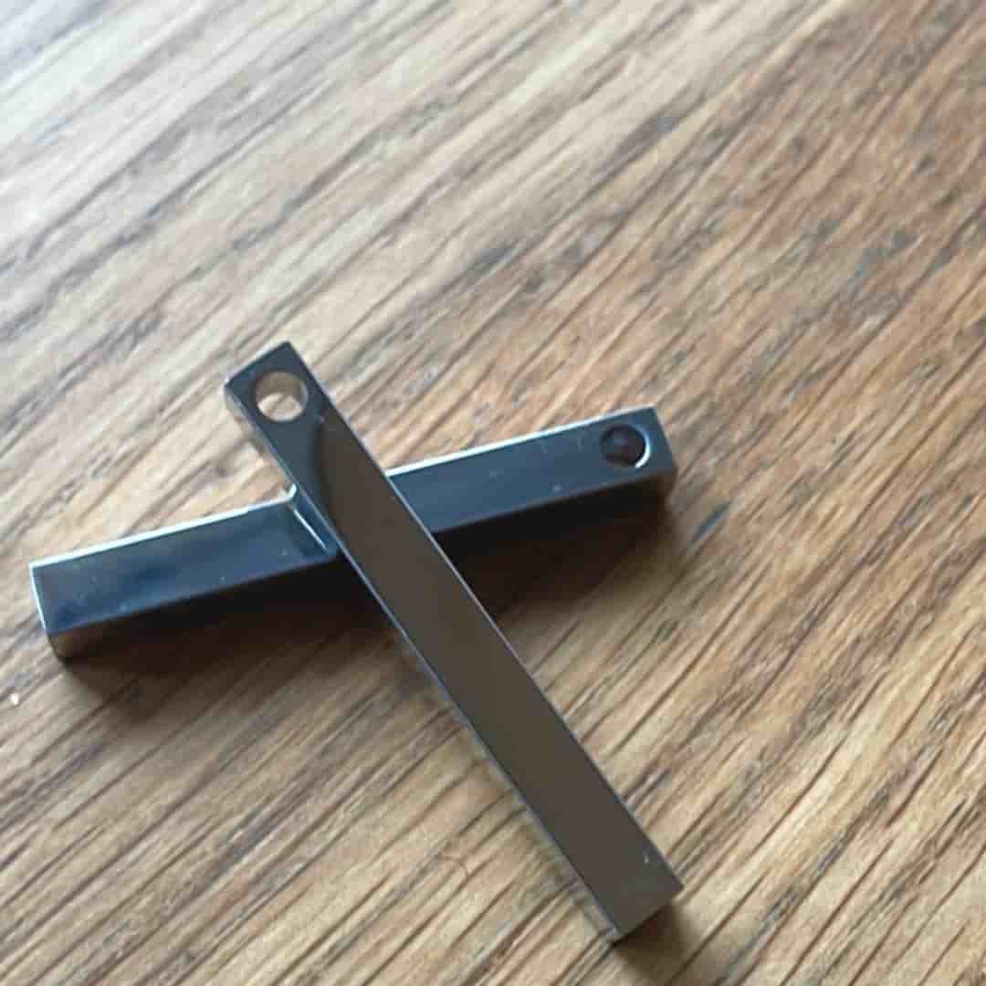 4 stycken Berlock/halsbandshänge, rostfritt stål ca 40 mm