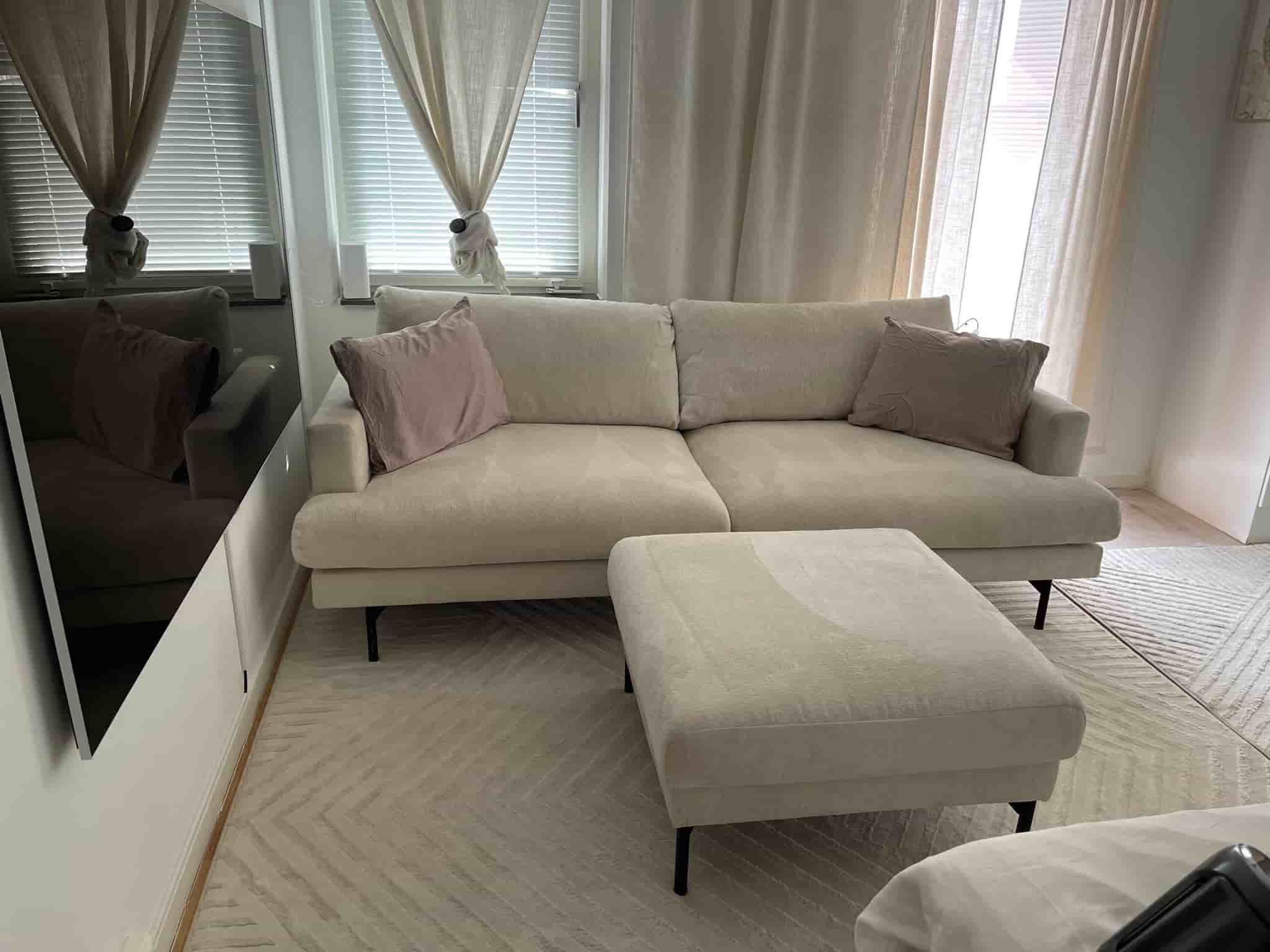 Scandi Days Menard 4-sits Soffa och Fotpall