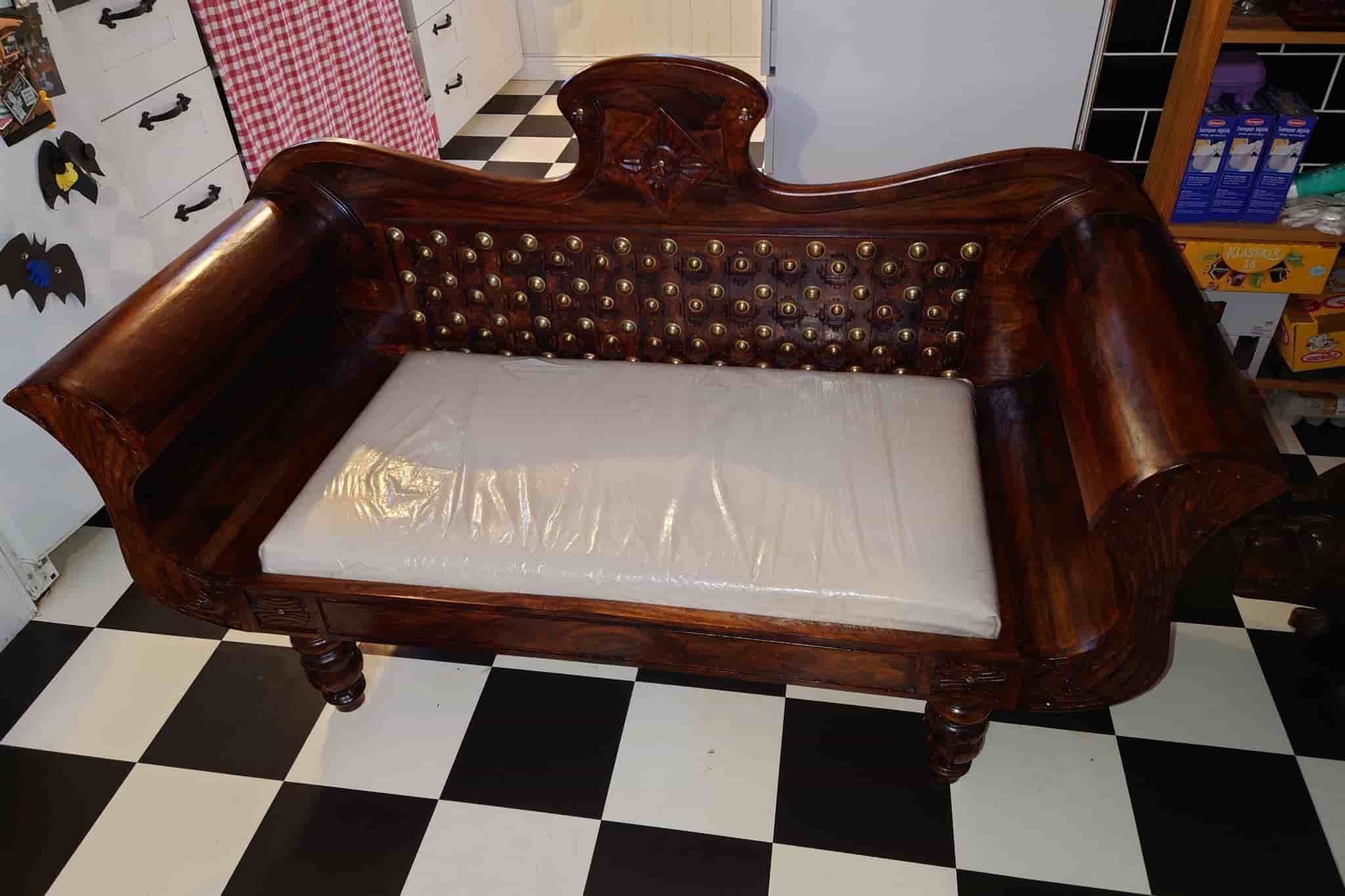 Maharaja-soffa i sheesham (indisk rosenträ).