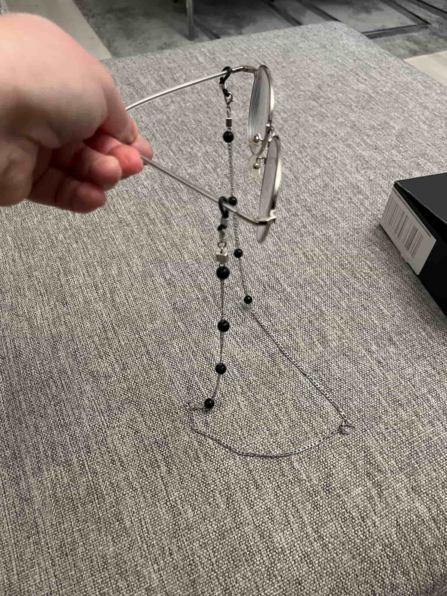 Glasögonkedja med svarta pärlor/ halsband