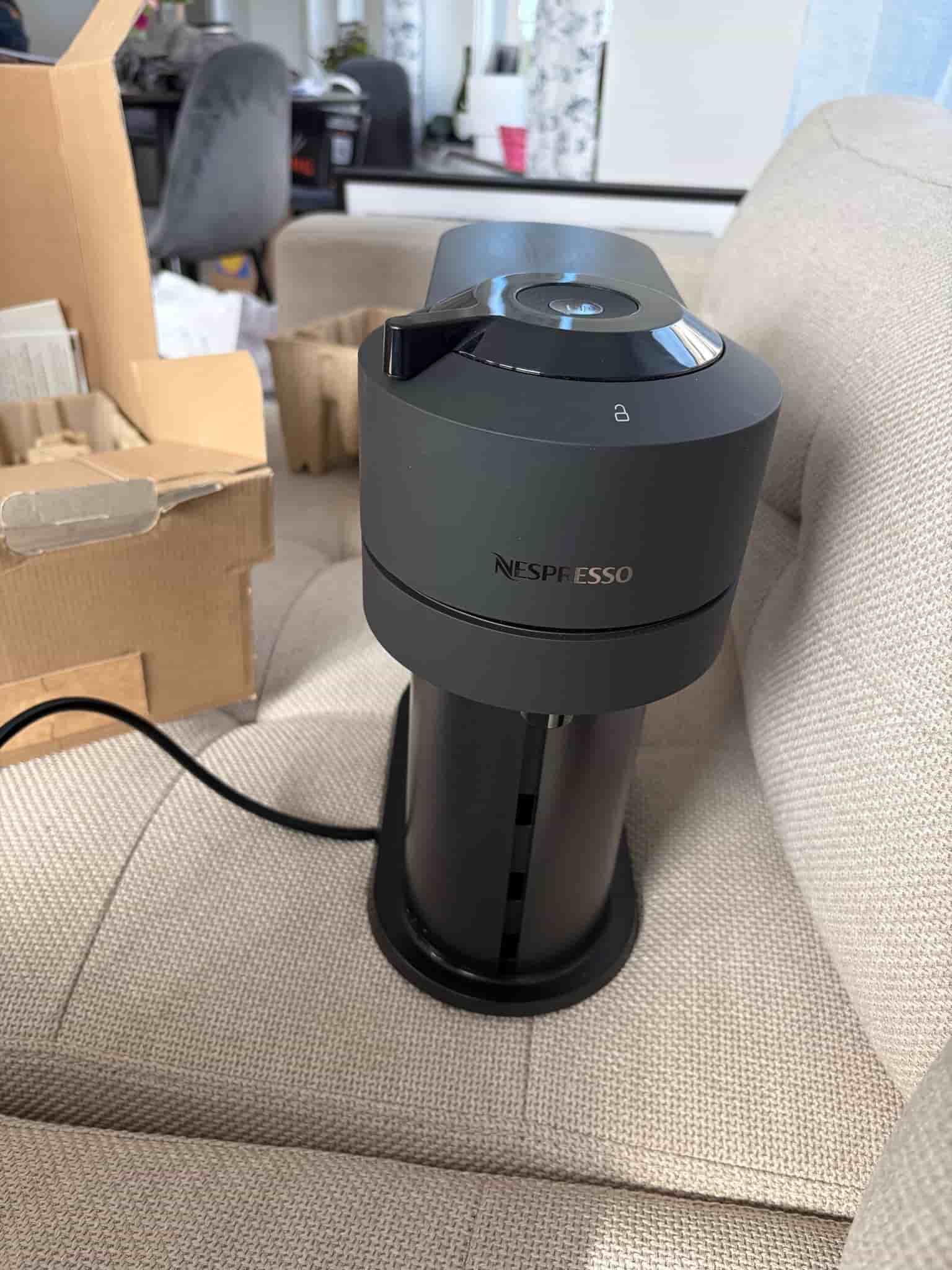 Nespresso Vertuo Pop Kaffemaskin oanvänd