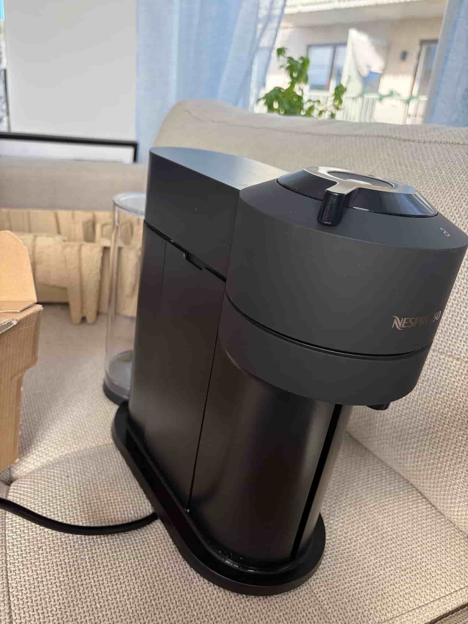 Nespresso Vertuo Pop Kaffemaskin oanvänd