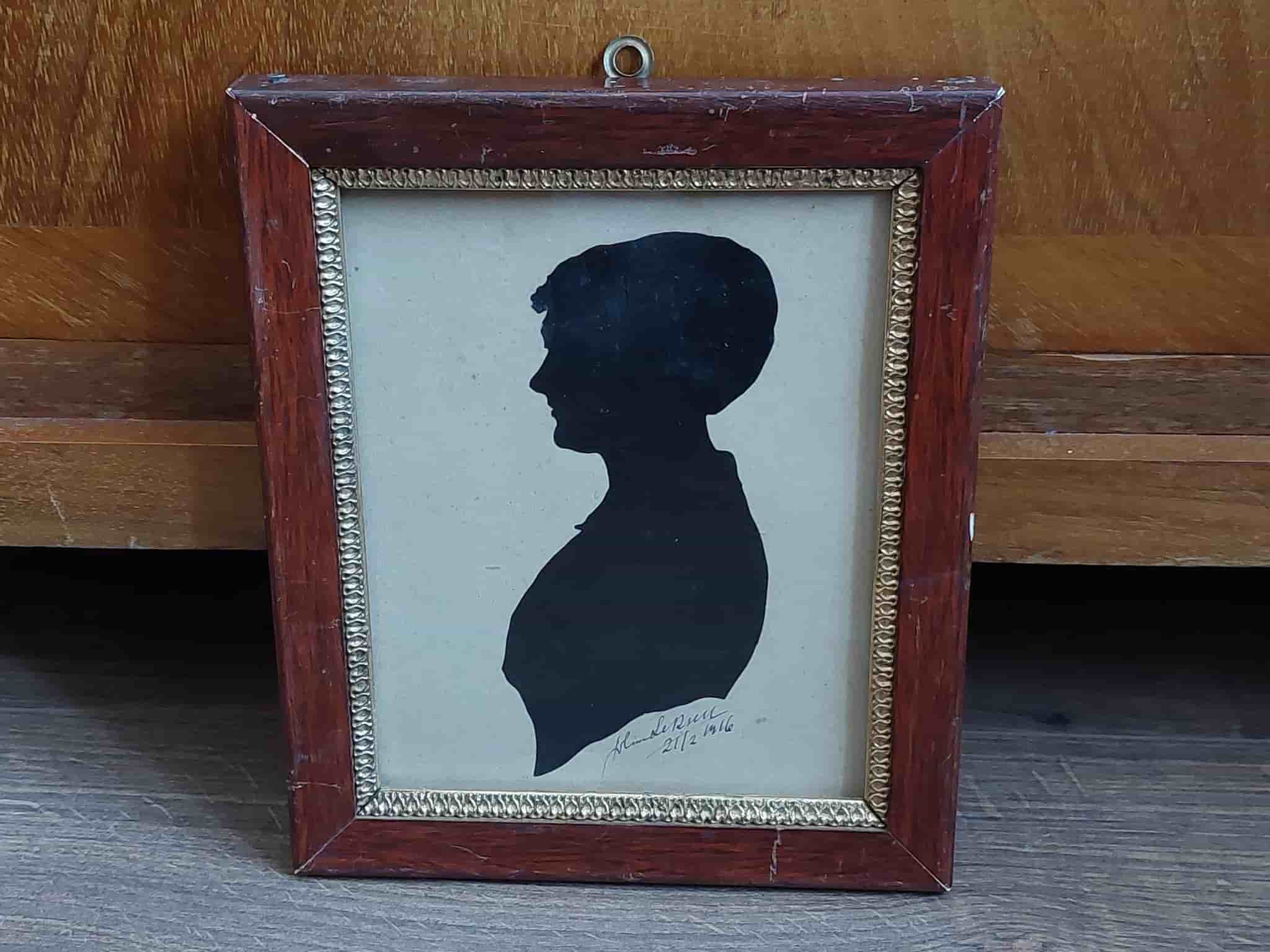 Inglasad siluett, år 1916