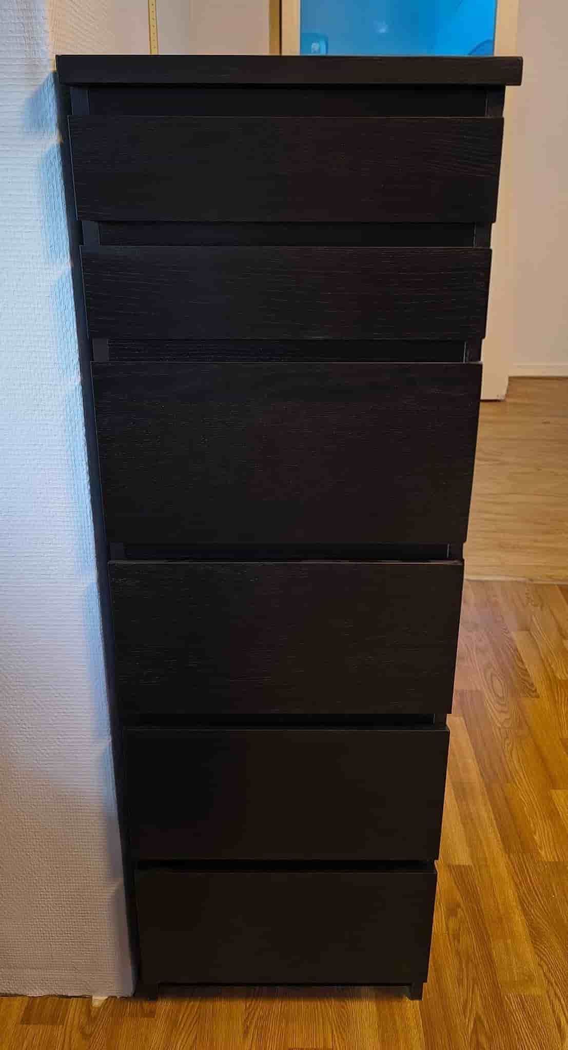 IKEA MALM Byrå med 6 lådor och spegel, svartbrun
