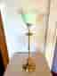 Art Nouveau-lampa Gyllene fot med frostat glaskupa i blomform 51 cm