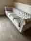 Chesterfield soffgrupp i beige tyg