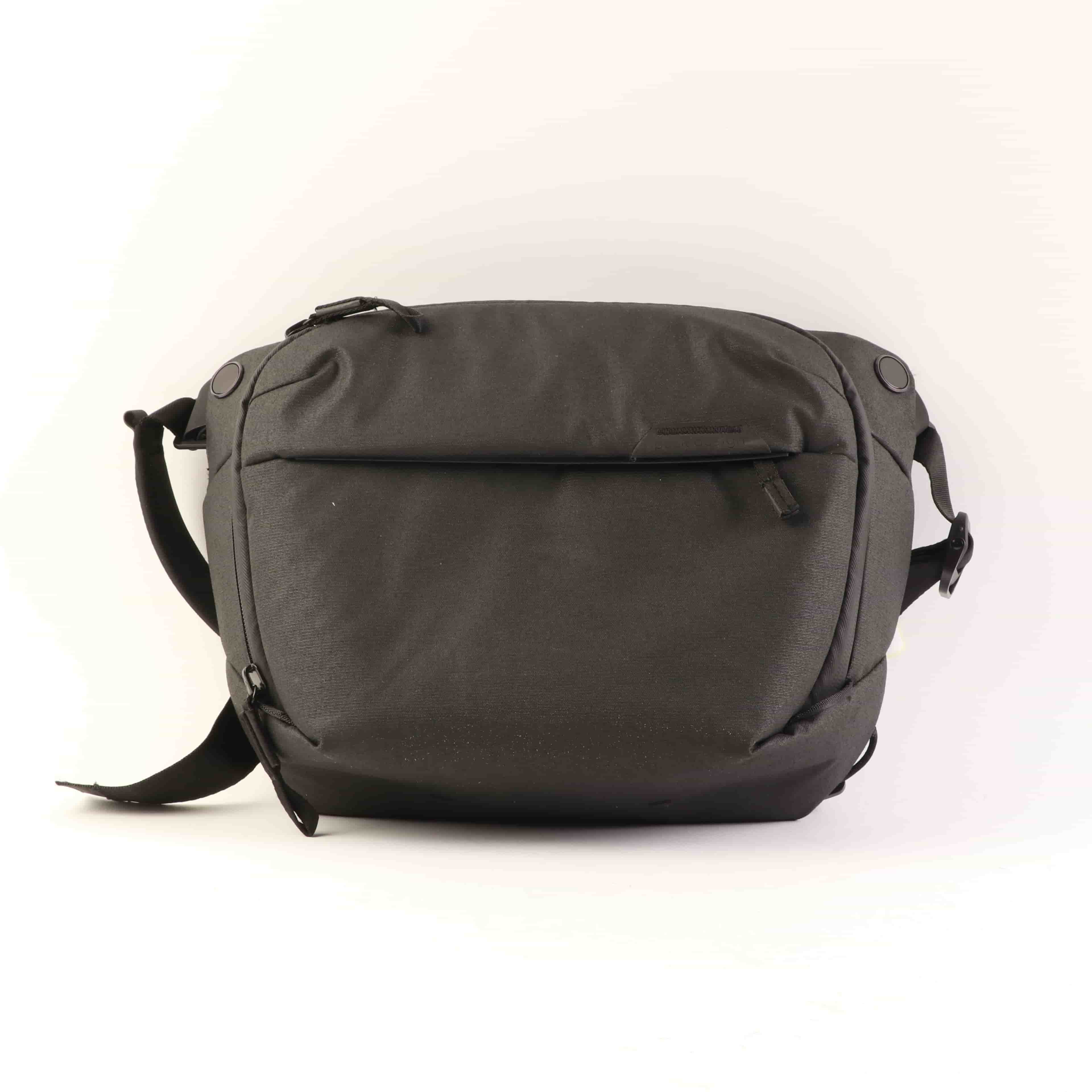 USED Peak Design Everyday Sling 6L v2 - Black