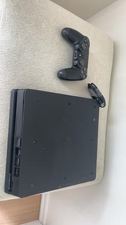 jag säljer mitt Playstation 4