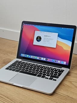 Macbook Pro 13.3" från 2014 med 256 SSD