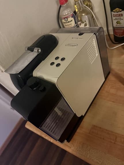 Nespresso delonghi maskin