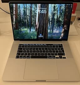 MacBook Pro 16” 2019 – i7 / 32GB / 512GB / Radeon 8GB