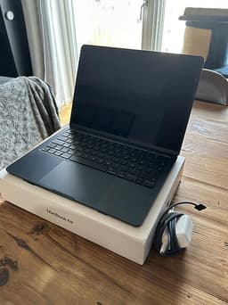 MacBook Air 2024 M3 516GB 16GB