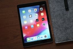 iPad Air Space grey
