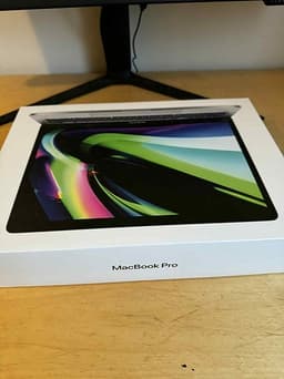 MacBook Pro 13" M2 (2022) – Space Gray – 512 GB