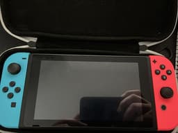 Nintendo Switch + 256 GB + 4 spel