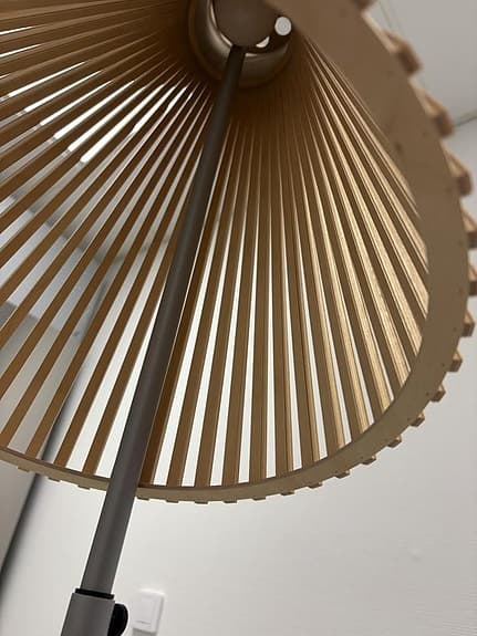 Designlampa Secto 4210 Natur björk-vit