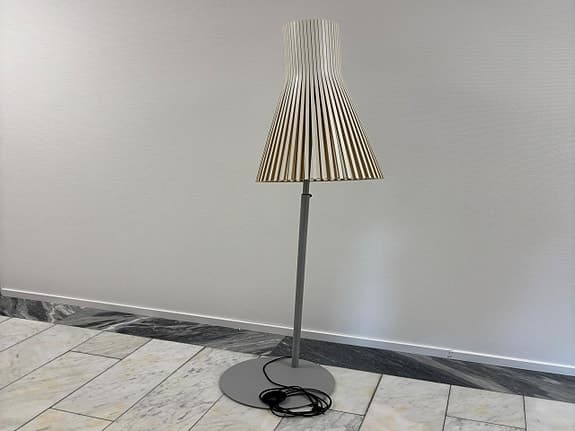 Designlampa Secto 4210 Natur björk-vit