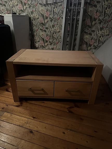 Byrå/Tv-bänk