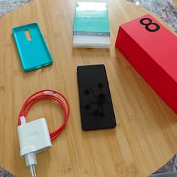 OnePlus 8