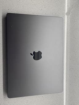 MacBook Pro 14” M1 Pro – 16 GB RAM / 512 GB SSD (2021)