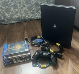 PS4 Pro 1TB + 1 handkontroll + 4 spel (Elden Ring m.fl.)