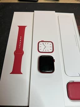 Apple Watch Series 7 45mm GPS röd