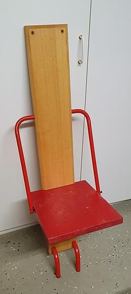 Vägghängd fällbar stol Ikea