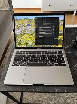 Apple MacBook Pro 2022 M2 | 13.3" | Touch Bar