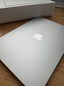 Macbook Air M2 256gb(8gb, 13”)