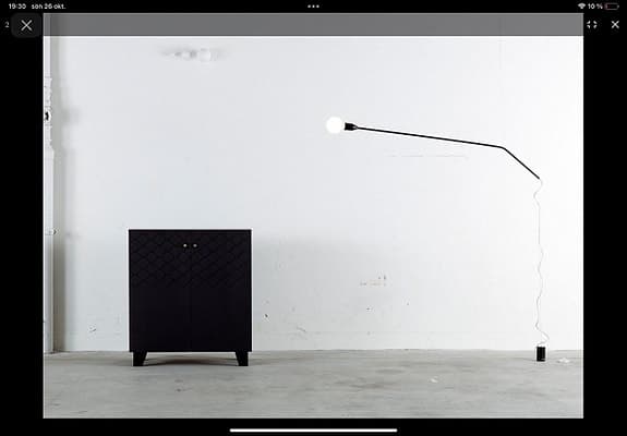 belysning David design Punto Y Coma svart