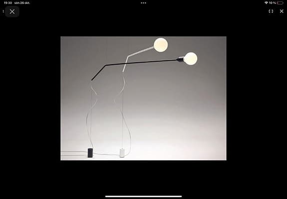 belysning David design Punto Y Coma svart