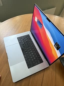 MacBook Pro M1 PRO 16 tum