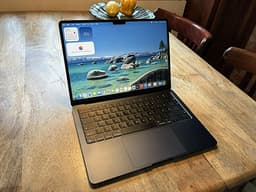 Apple MacBook Air 13” M2