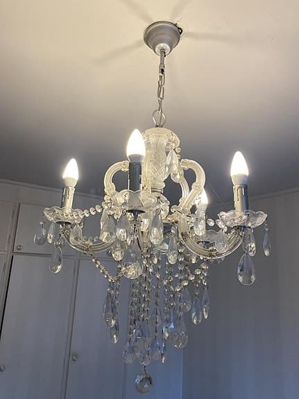 Krystal Lampa med 5 glad lampor.