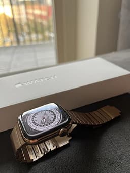 Apple Watch series 10 titan med länkarmband (42 mm)