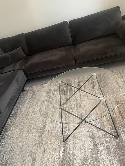 Snygg soffbord i glas till salu!