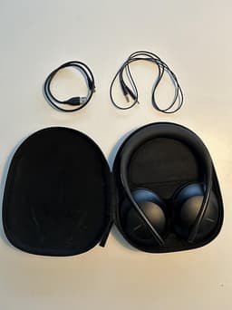 Bose Noise Cancelling Headphones 700