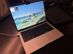 Macbook Pro M2 Max 32GB Ram 1TB disk