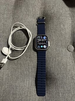 Apple Watch Ultra 2 (49mm) i fint skick