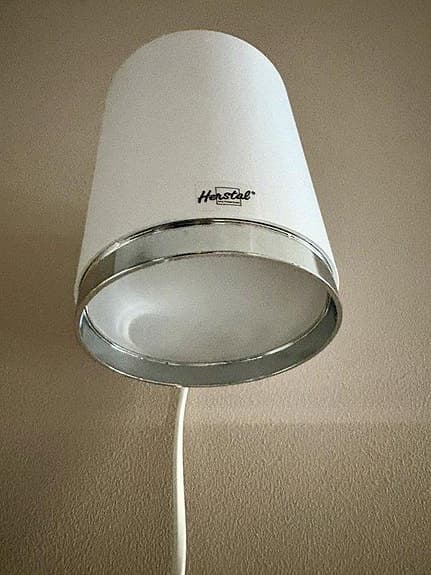 vägglampa Herstal Vertigo