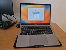 MacBook Pro 13” 2019 - Som ny, perfekt skift, inga fel!