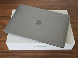 Apple Macbook Air 13" M1 - 8GB/256GB
