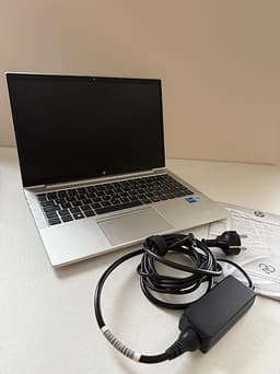 HP EliteBook 840 G8 – i5 / 8GB RAM / SSD – Fint skick