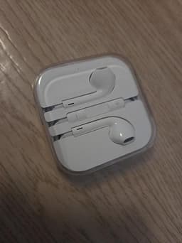 Apple EarPods in ear-hörlurar